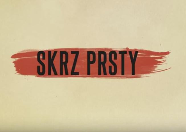 Skrz prsty_titulek